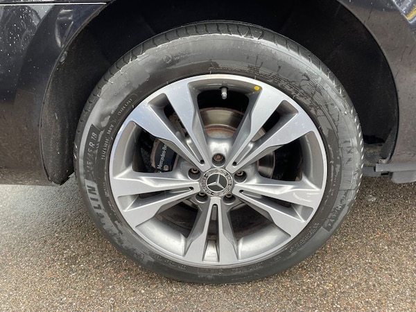 Used Mercedes-Benz V-Class 2018 for sale - 75653668: Photo 14