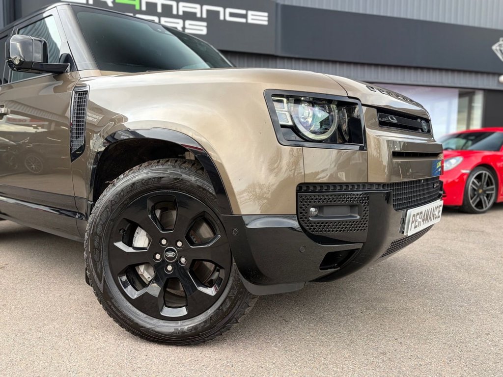 Used Land Rover Defender 2021 for sale - 78030394: Photo 10