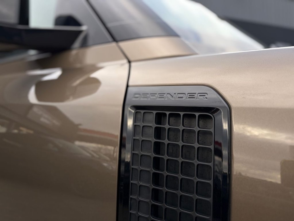 Used Land Rover Defender 2021 for sale - 78030394: Photo 18