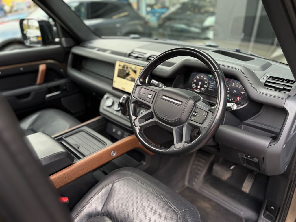 Used Land Rover Defender 2021 for sale - 78030394: Photo 45