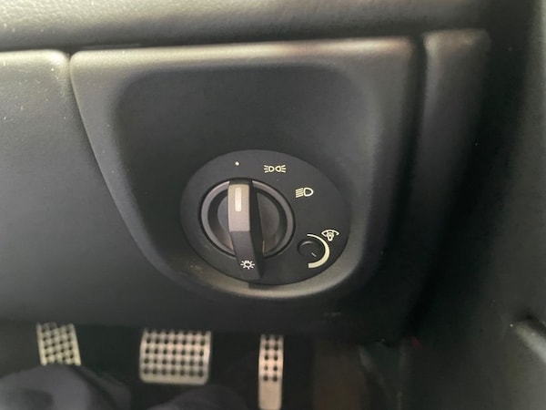 Used Aston Martin Vantage 2009 for sale - 75170943: Photo 11