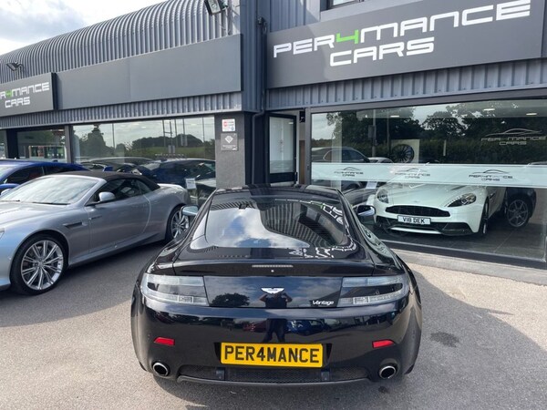 Used Aston Martin Vantage 2009 for sale - 75170943: Photo 24