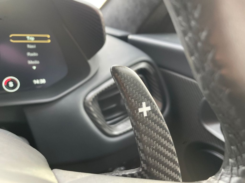 Used Aston Martin DBS 2022 for sale - 77557760: Photo 16