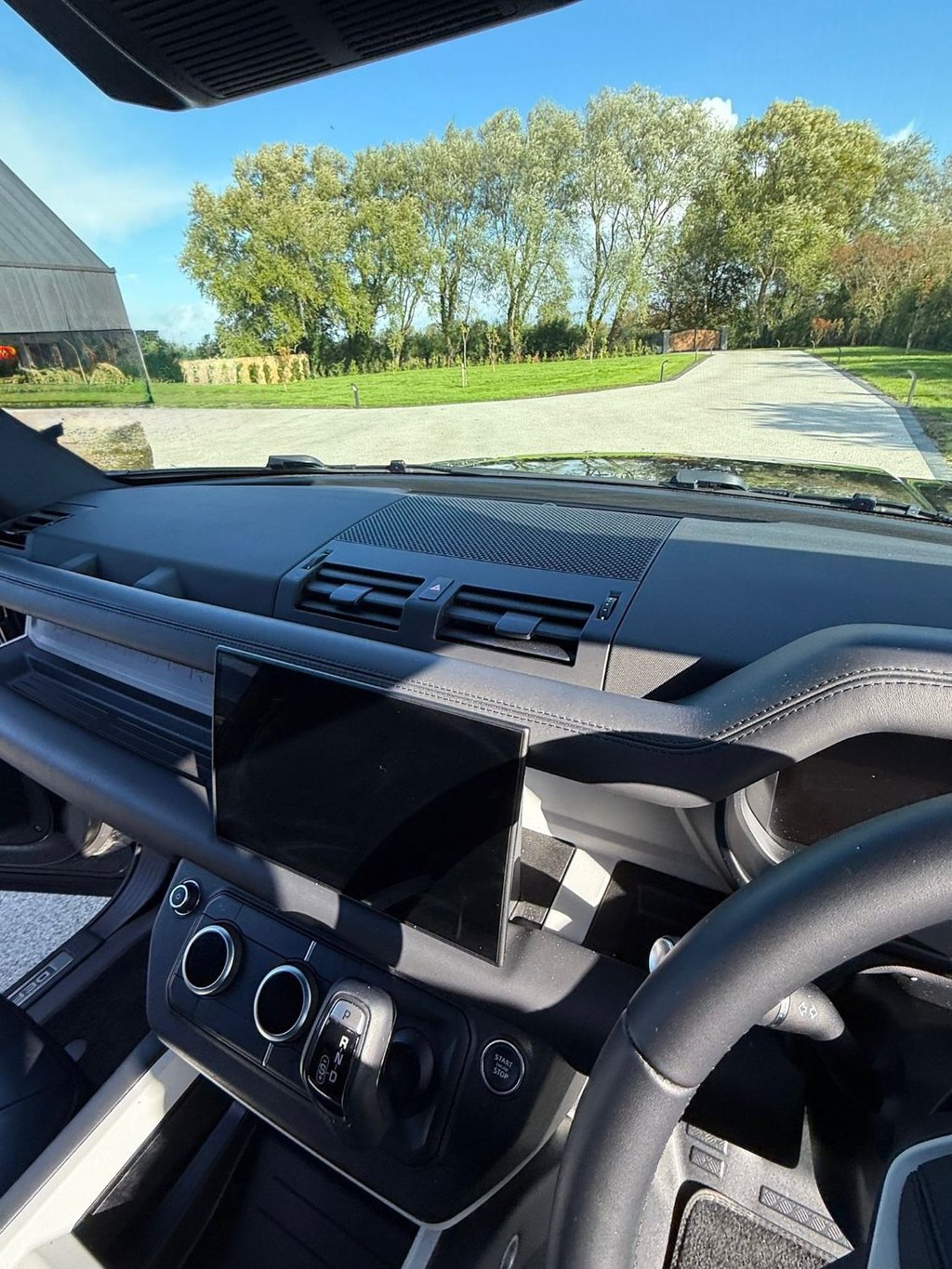 Used Land Rover Defender 2024 for sale - 76356943: Photo 12