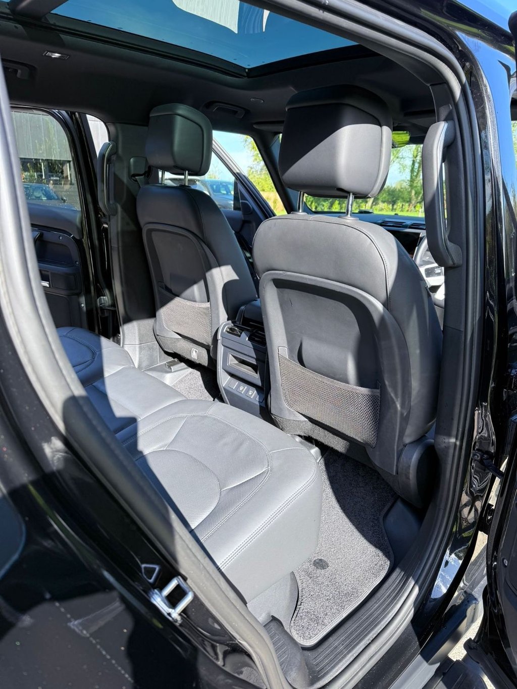 Used Land Rover Defender 2024 for sale - 76356943: Photo 13