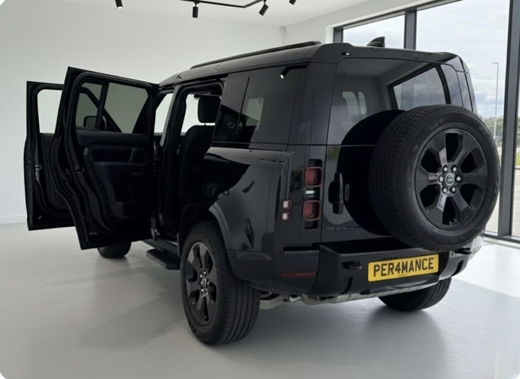 Used Land Rover Defender 2024 for sale - 76356943: Photo 2