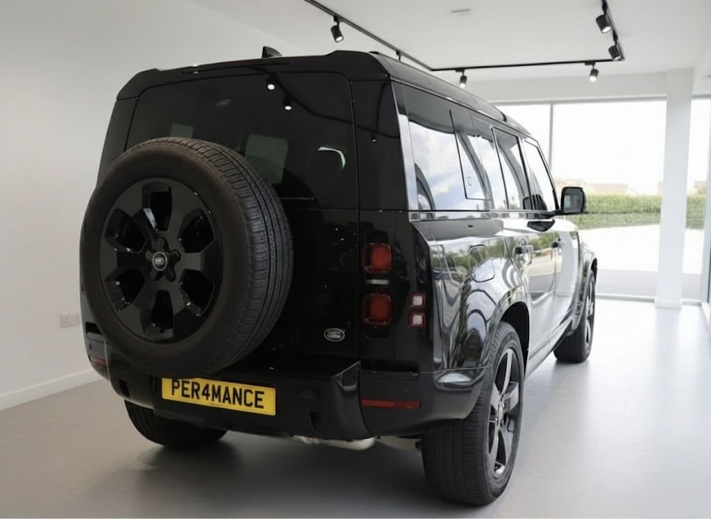 Used Land Rover Defender 2024 for sale - 76356943: Photo 8