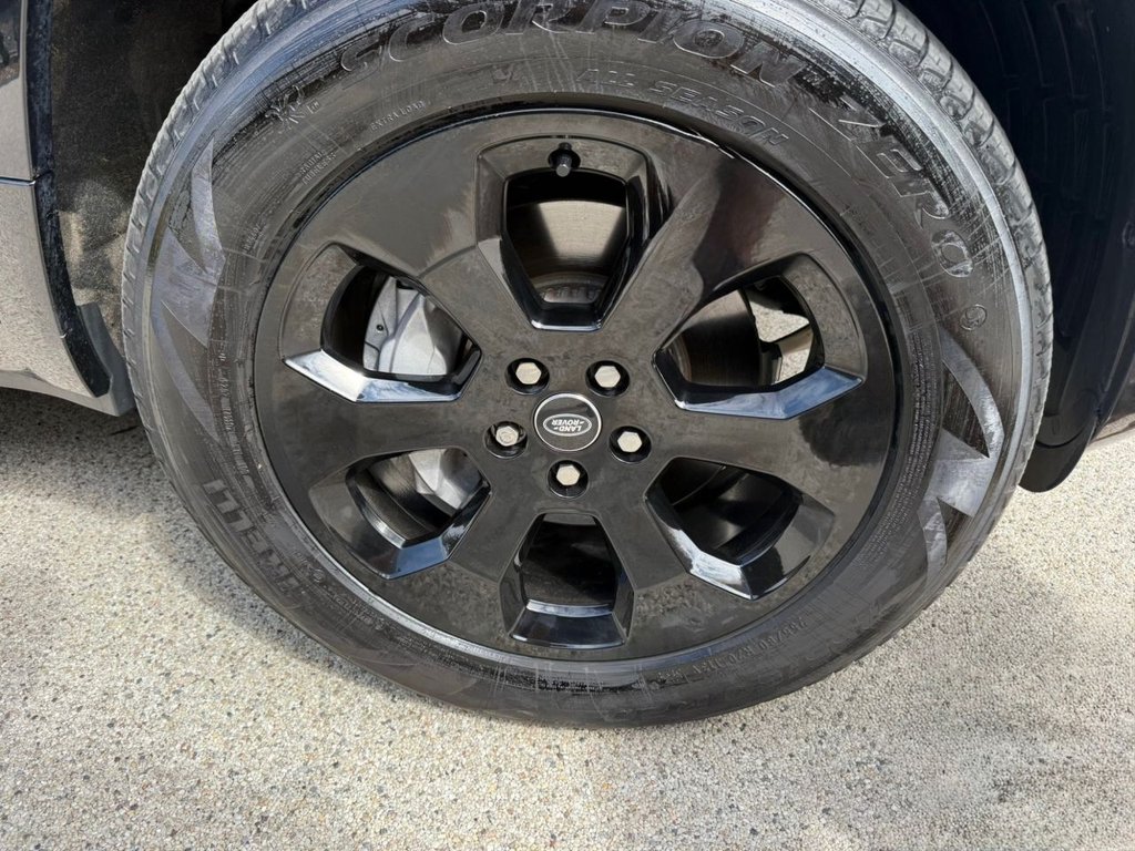 Used Land Rover Defender 2024 for sale - 76356943: Photo 9