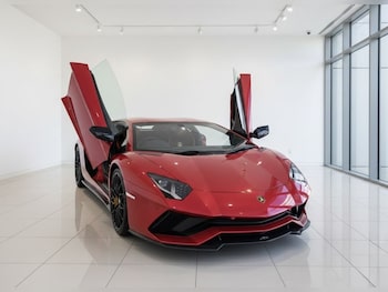 2018 (67) - LP 740-4 S 2dr ISR