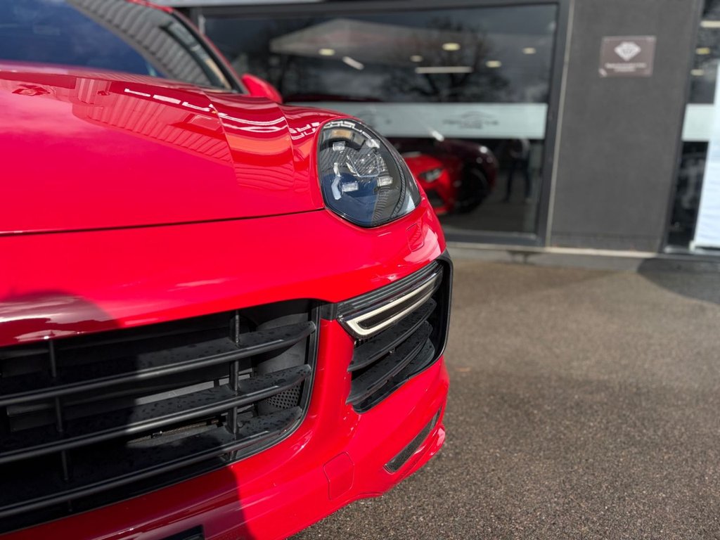 Used Porsche Cayenne 2016 for sale - 77891232: Photo 14