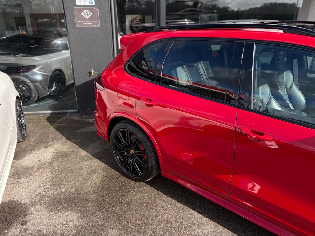 Used Porsche Cayenne 2016 for sale - 77891232: Photo 16