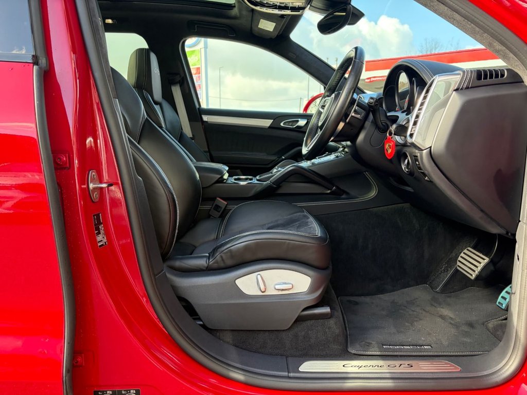 Used Porsche Cayenne 2016 for sale - 77891232: Photo 41