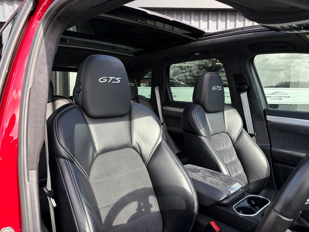 Used Porsche Cayenne 2016 for sale - 77891232: Photo 5