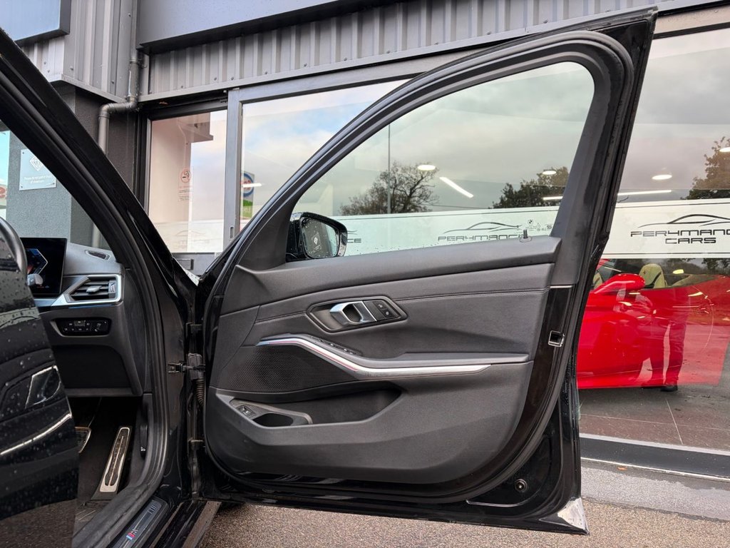 Used BMW 3 Series 2024 for sale - 76632471: Photo 34