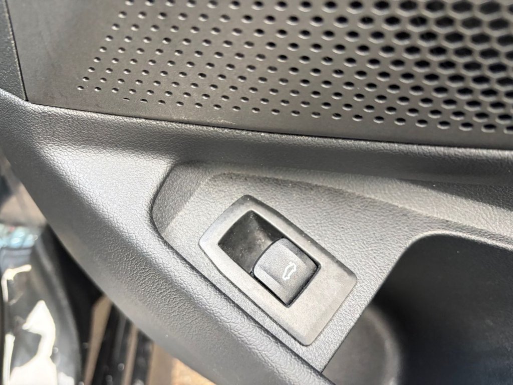 Used BMW 3 Series 2024 for sale - 76632471: Photo 36