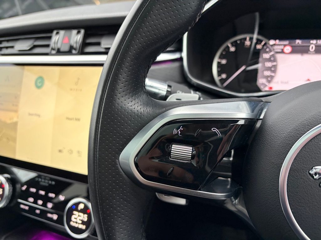 Used Jaguar F-Pace 2022 for sale - 77250648: Photo 38