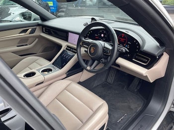 Used Porsche Taycan 2022 for sale - 75488320: Photo