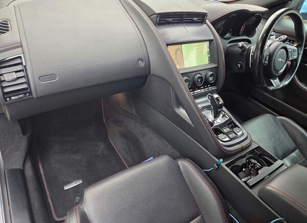 Used Jaguar F-Type 2018 for sale - 76256348: Photo 15