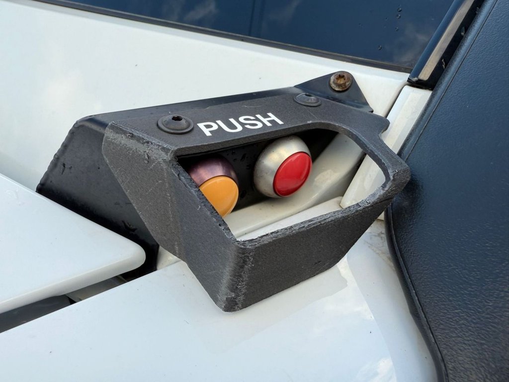 Used Land Rover Defender 2021 for sale - 76570254: Photo 21