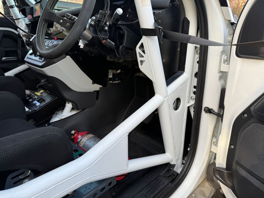 Used Land Rover Defender 2021 for sale - 76570254: Photo 28