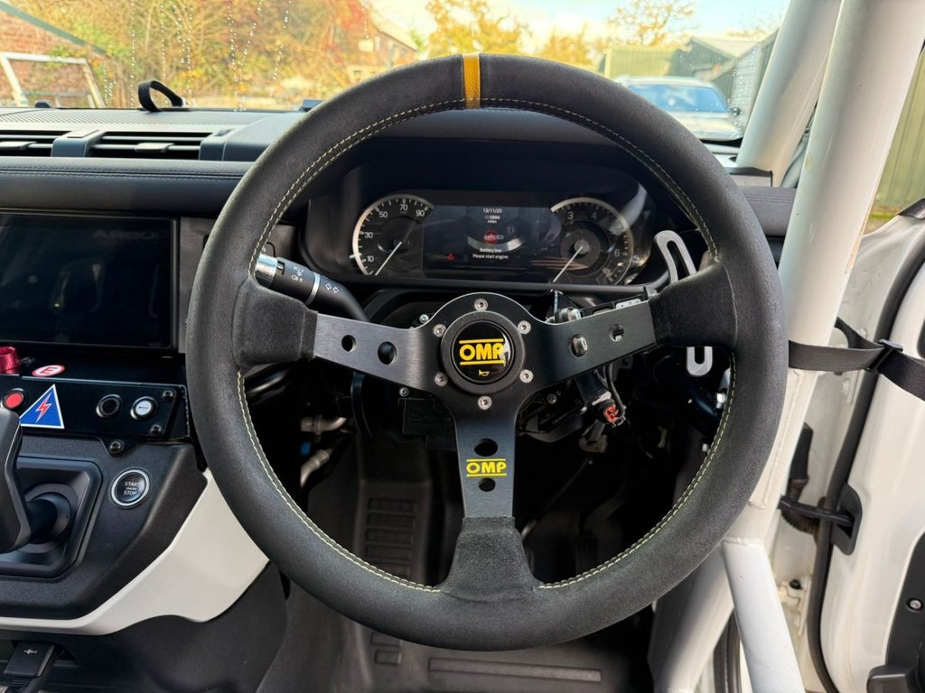 Used Land Rover Defender 2021 for sale - 76570254: Photo 29