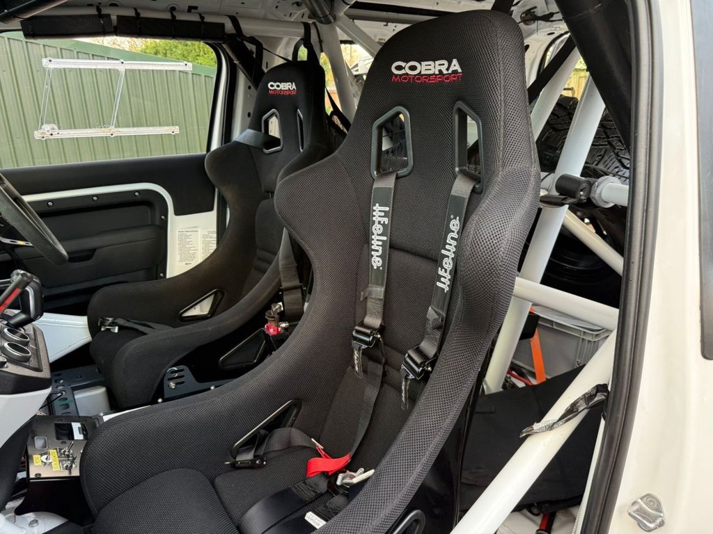 Used Land Rover Defender 2021 for sale - 76570254: Photo 49