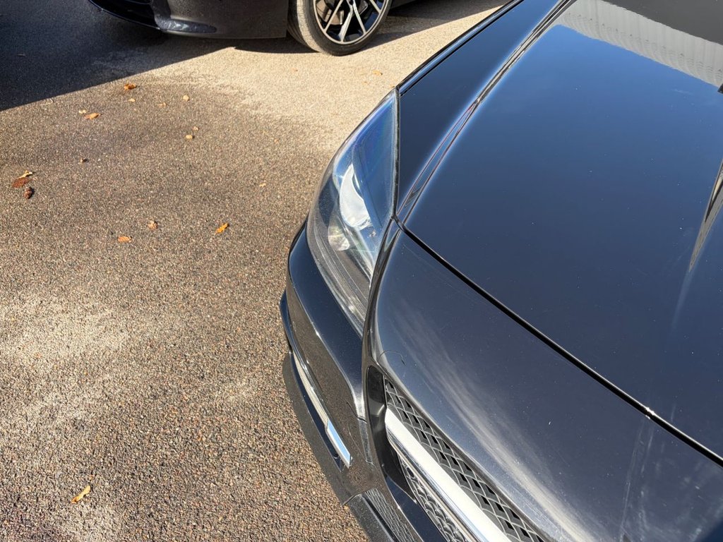 Used Mercedes-Benz SLK 2012 for sale - 76367367: Photo 13