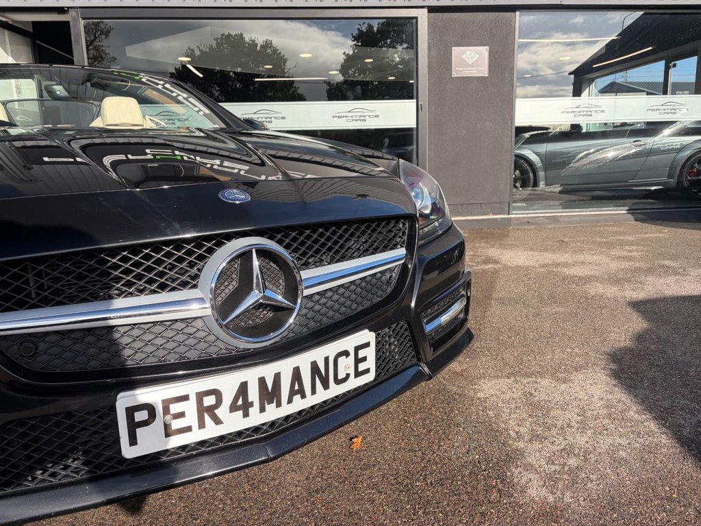 Used Mercedes-Benz SLK 2012 for sale - 76367367: Photo 15