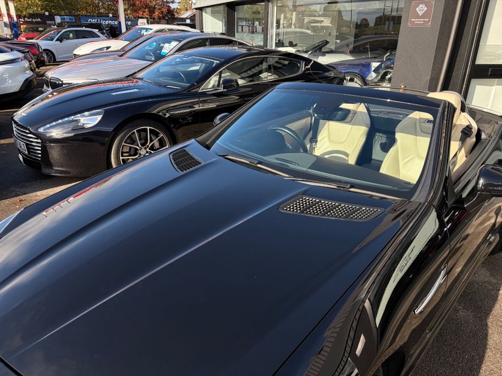 Used Mercedes-Benz SLK 2012 for sale - 76367367: Photo 17