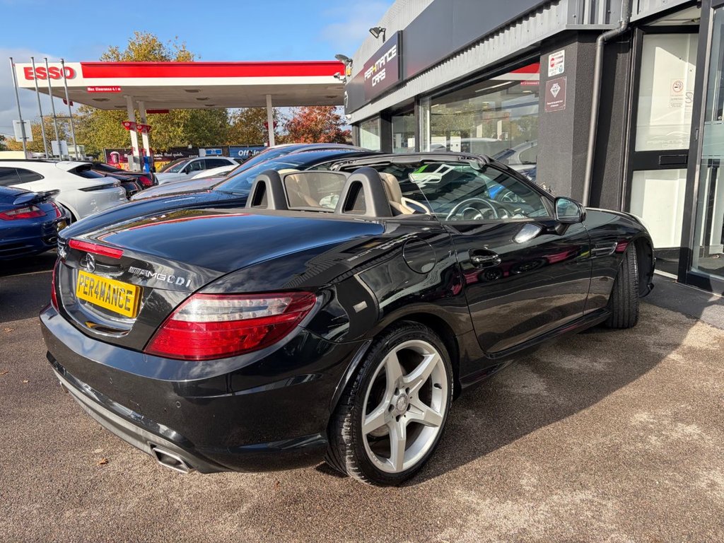 Used Mercedes-Benz SLK 2012 for sale - 76367367: Photo 24