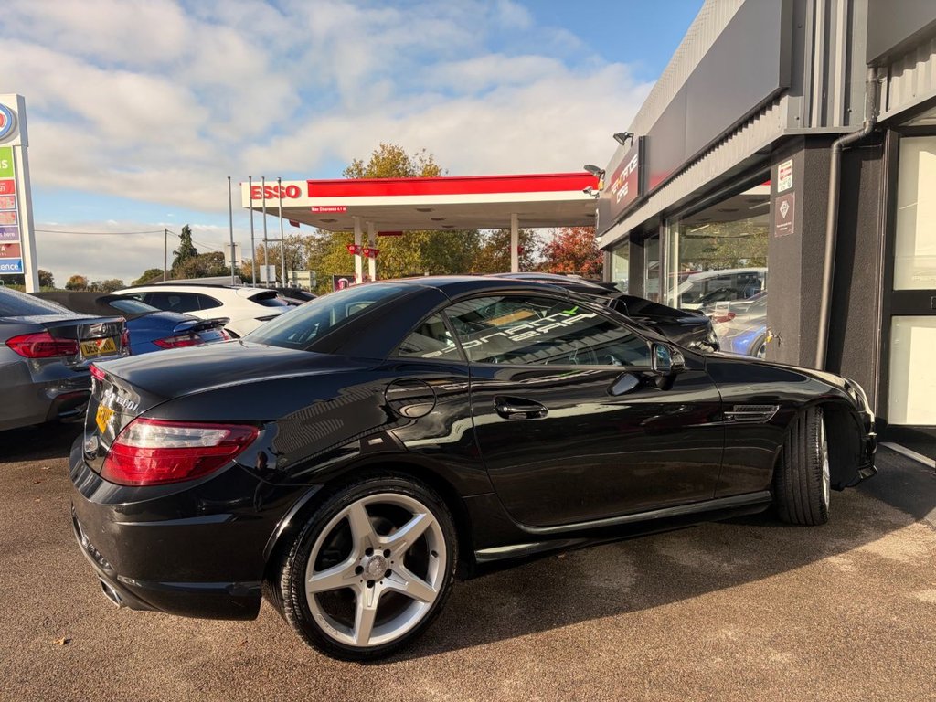 Used Mercedes-Benz SLK 2012 for sale - 76367367: Photo 26