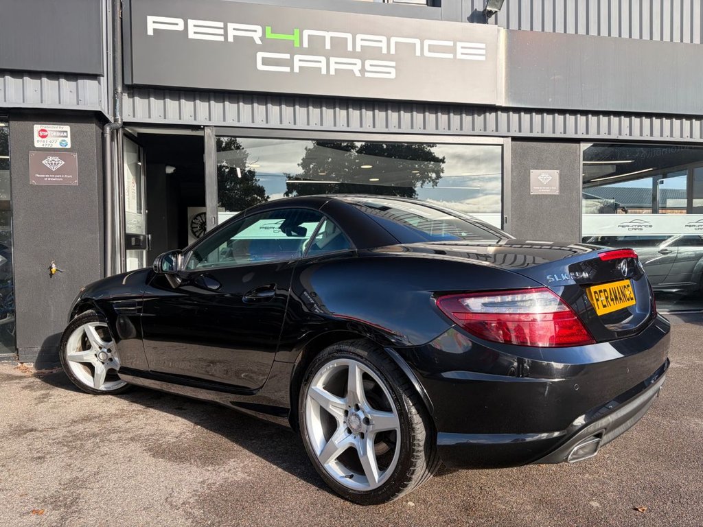 Used Mercedes-Benz SLK 2012 for sale - 76367367: Photo 29