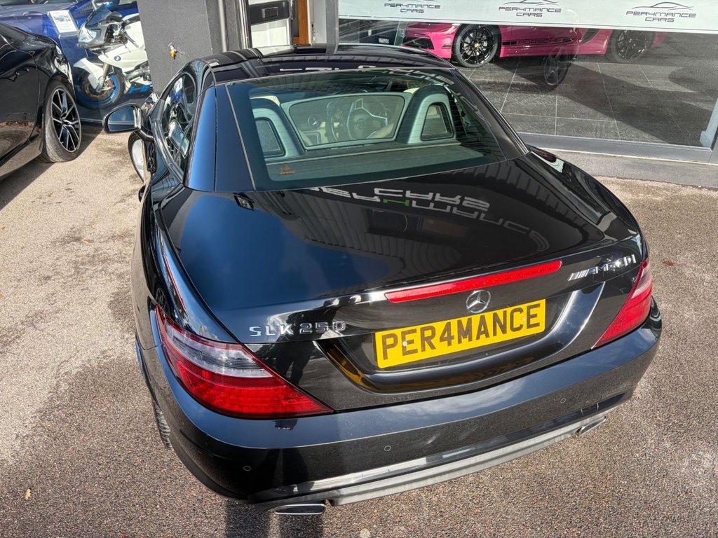 Used Mercedes-Benz SLK 2012 for sale - 76367367: Photo 30