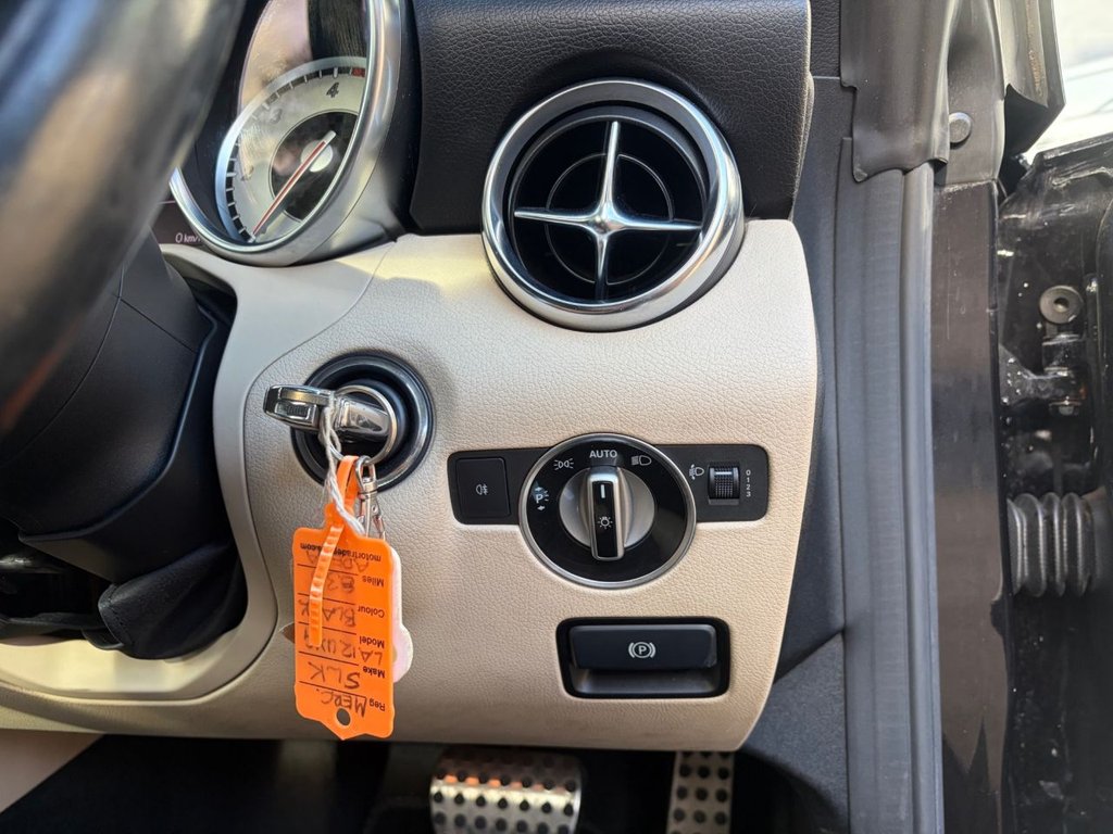 Used Mercedes-Benz SLK 2012 for sale - 76367367: Photo 46