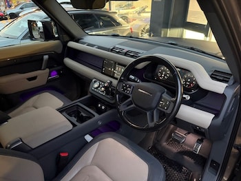 Used Land Rover Defender 90 2021 for sale - 76434450: Photo