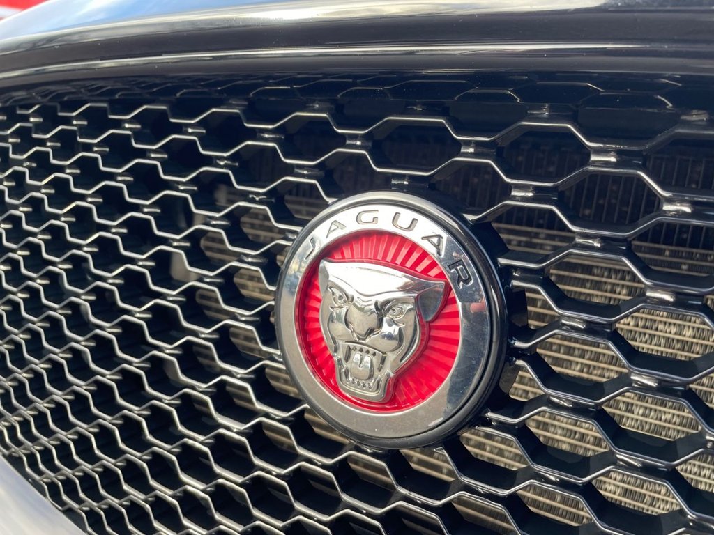 Used Jaguar F-Pace 2018 for sale - 77236480: Photo 11