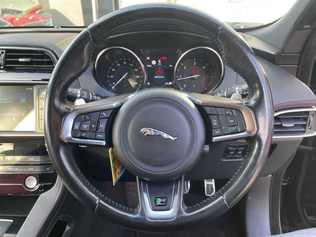 Used Jaguar F-Pace 2018 for sale - 77236480: Photo 18