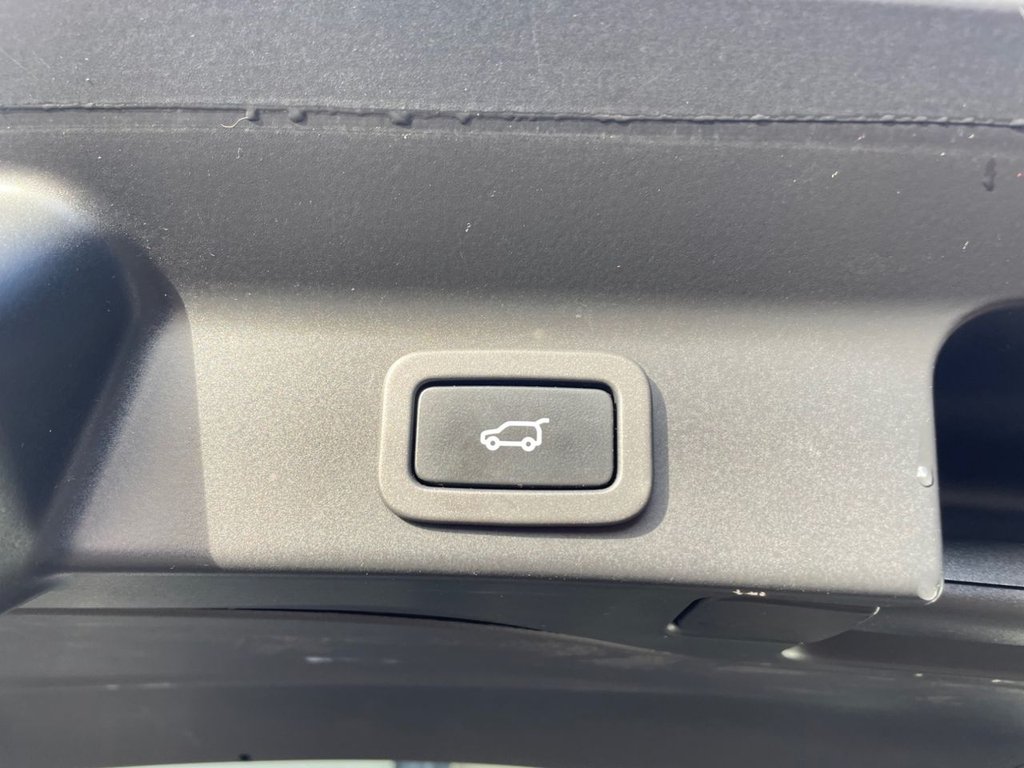 Used Jaguar F-Pace 2018 for sale - 77236480: Photo 47