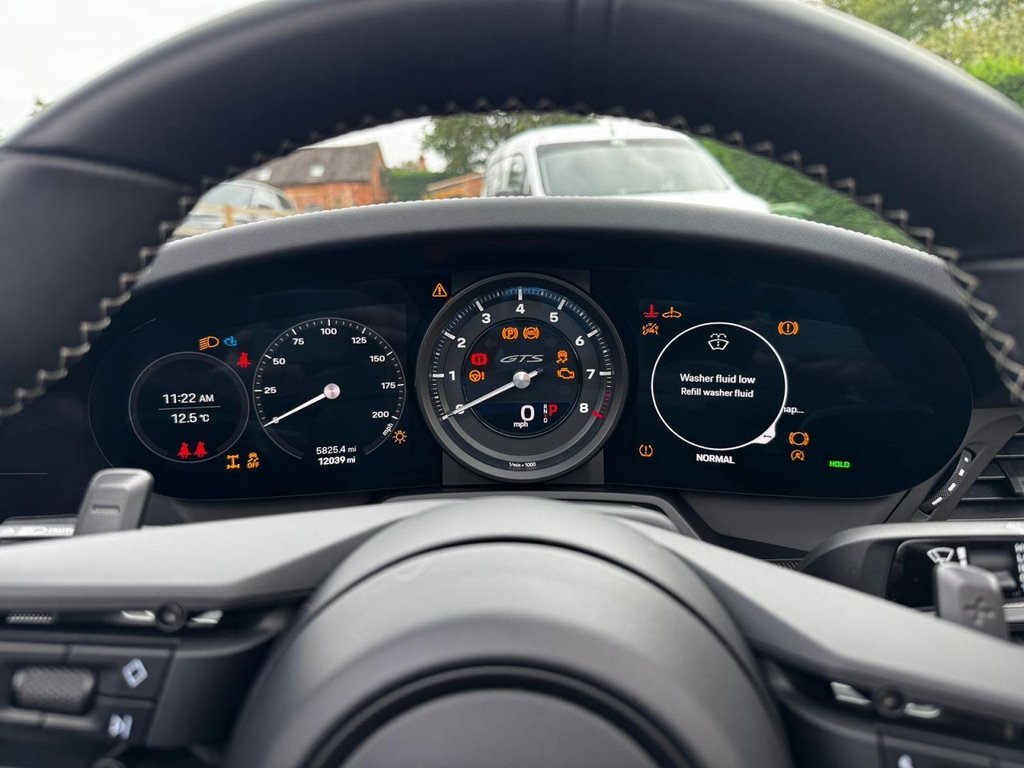 Used Porsche 911 2022 for sale - 76202908: Photo 12