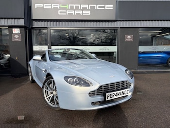 Used Aston Martin Vantage 2010 for sale - 77572001: Photo