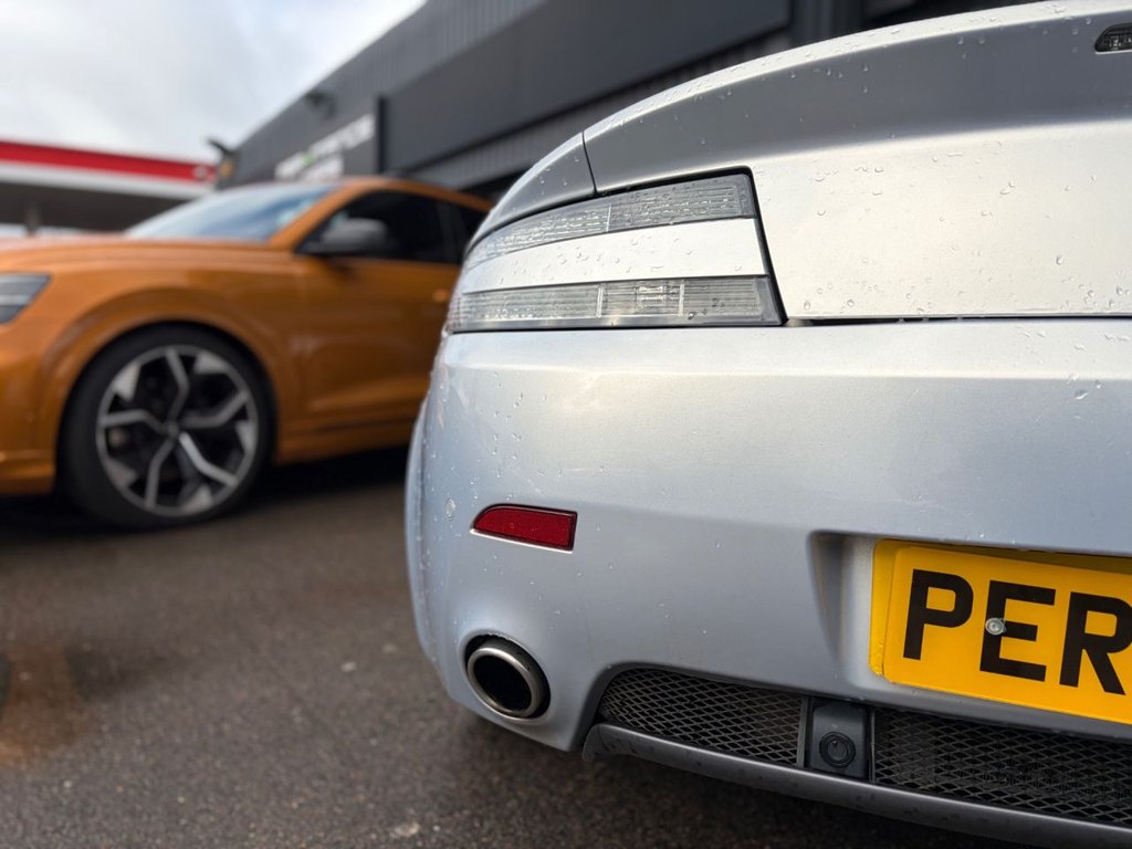 Used Aston Martin Vantage 2010 for sale - 77572001: Photo 34