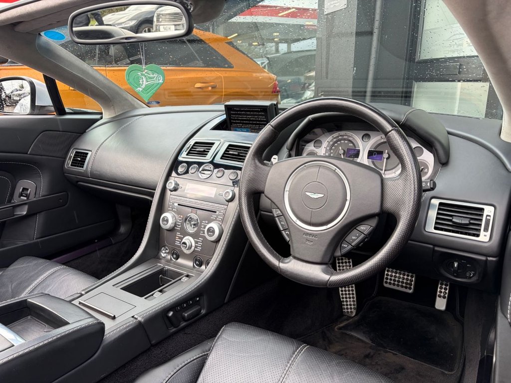 Used Aston Martin Vantage 2010 for sale - 77572001: Photo 4