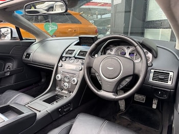 Used Aston Martin Vantage 2010 for sale - 77572001: Photo