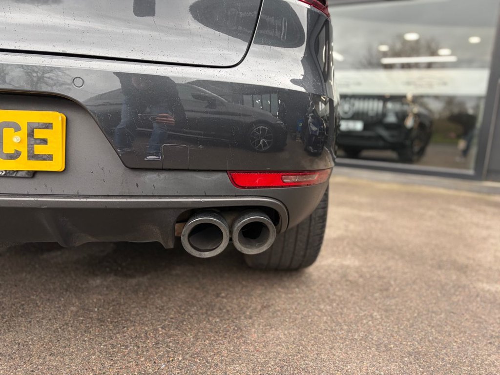 Used Porsche Macan 2018 for sale - 77534773: Photo 33