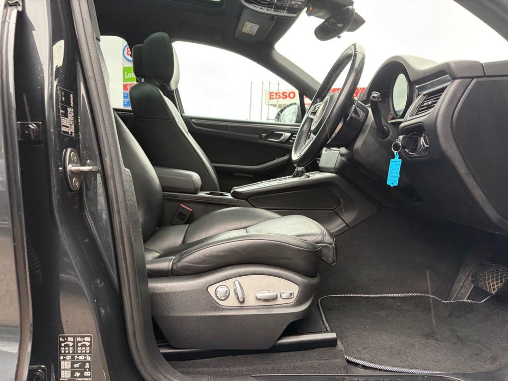 Used Porsche Macan 2018 for sale - 77534773: Photo 44