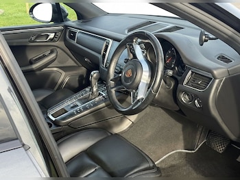 Used Porsche Macan 2018 for sale - 77534773: Photo