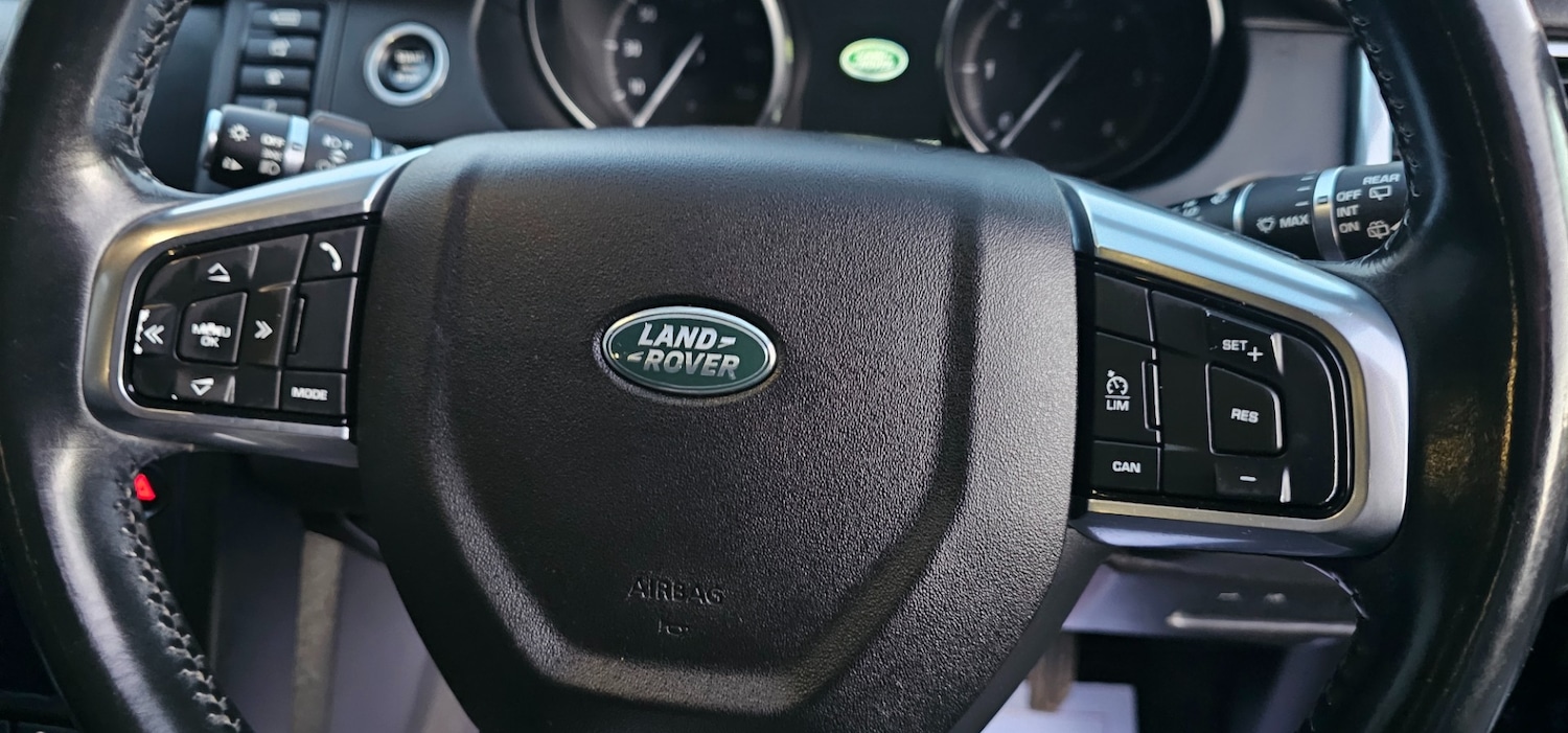 Used Land Rover Discovery Sport 2017 for sale - 77489814: Photo 11