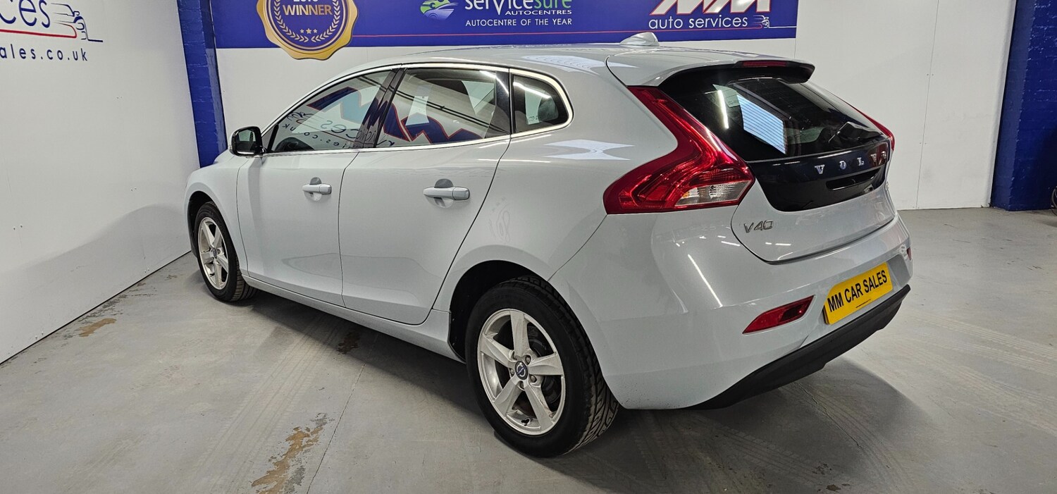 Used Volvo V40 2014 for sale - 76602770: Photo 10