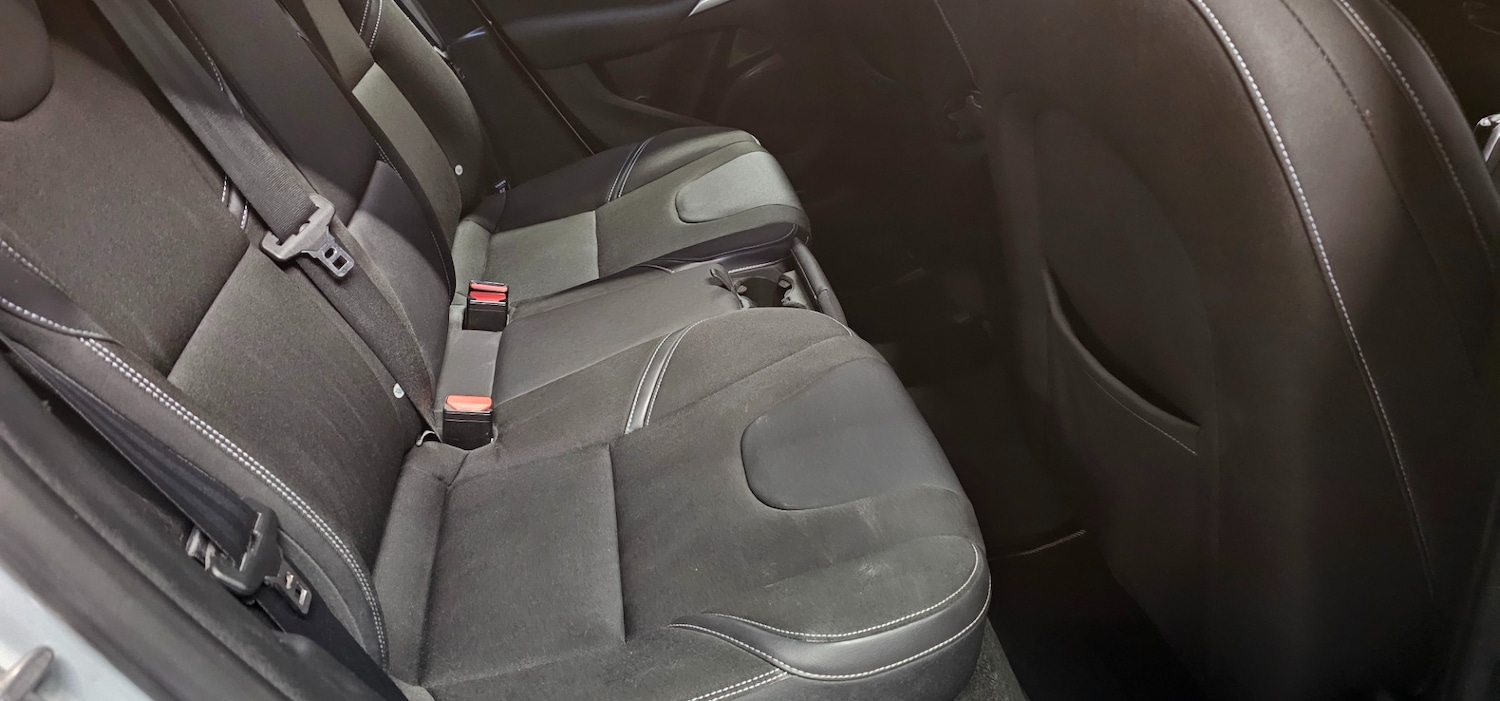 Used Volvo V40 2014 for sale - 76602770: Photo 13