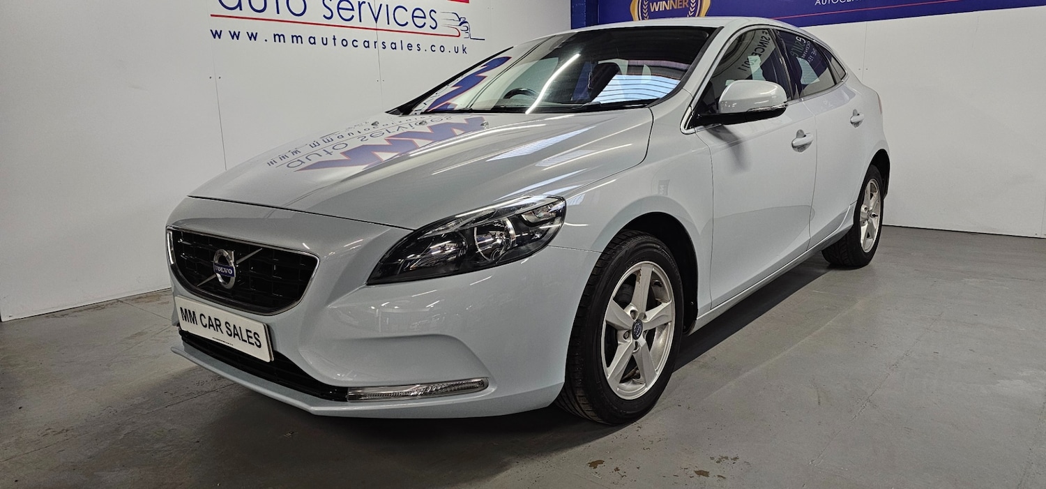 Used Volvo V40 2014 for sale - 76602770: Photo 3